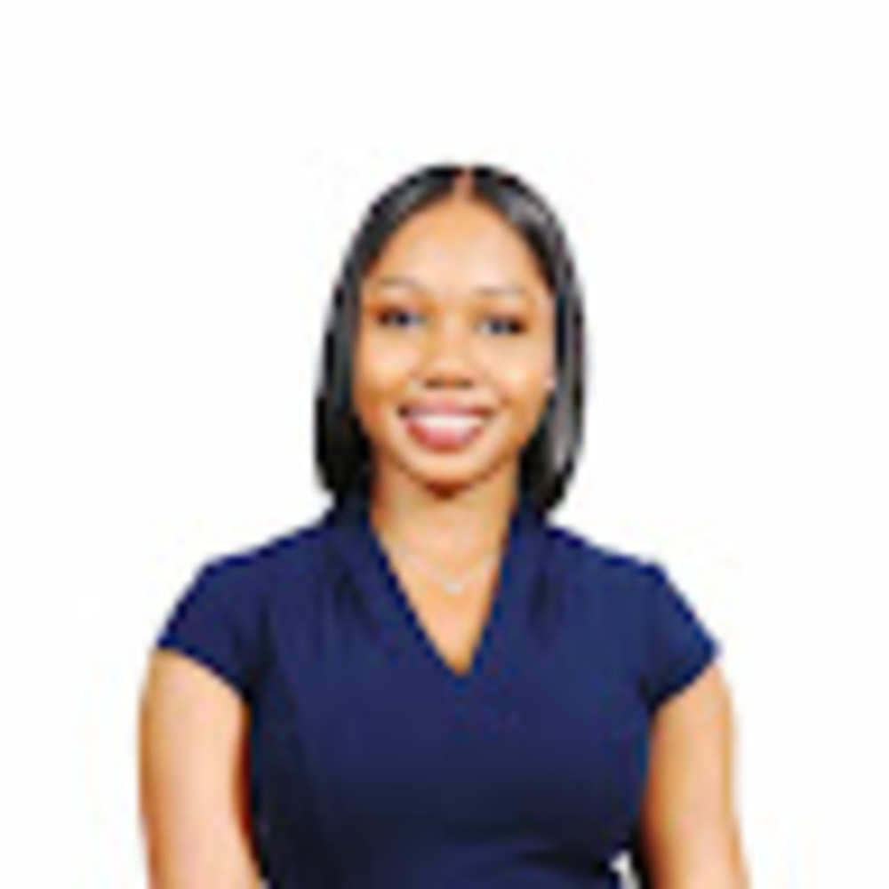 Meet your Posher, Karlisa